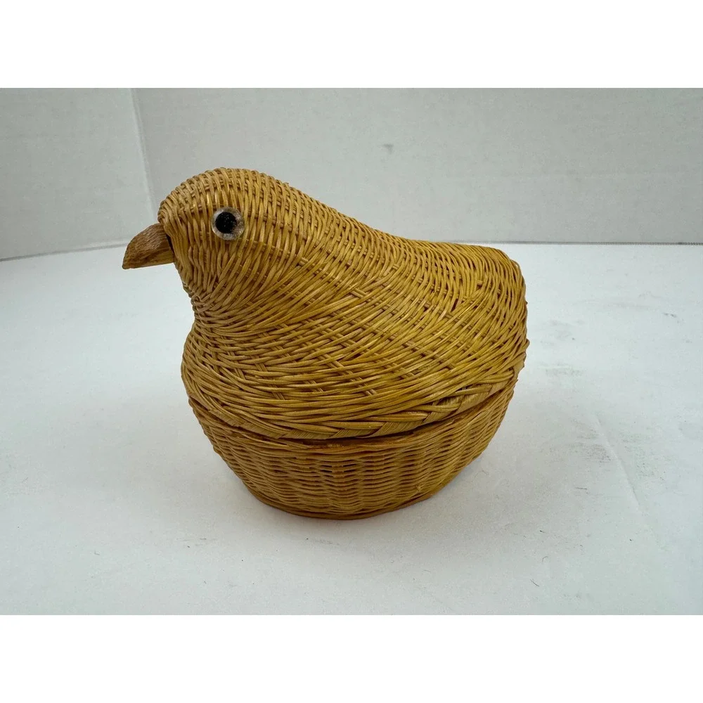 Vintage Woven Wicker Bird Basket Hen Chick Trinket Box Boho Decor Small 5 Inch
